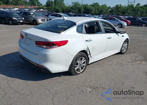 2017 Kia Optima Lx z USA, uszkodzony, nr VIN 5XXGT4L32HG135400